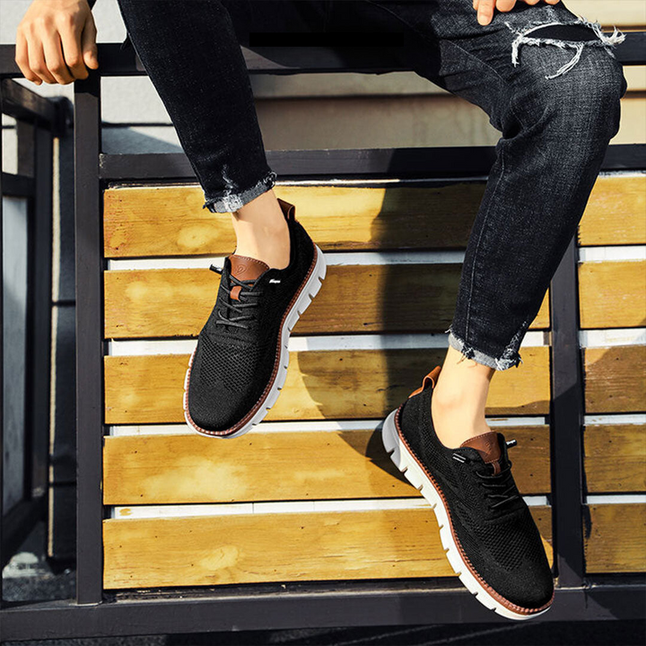 Maverick | Men's Walking Shoes