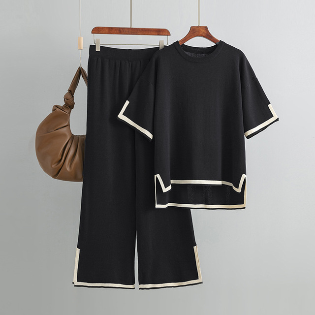 Aroha - Two-Piece Korean Outfits Made from Light, Stretchy, and Soft Material